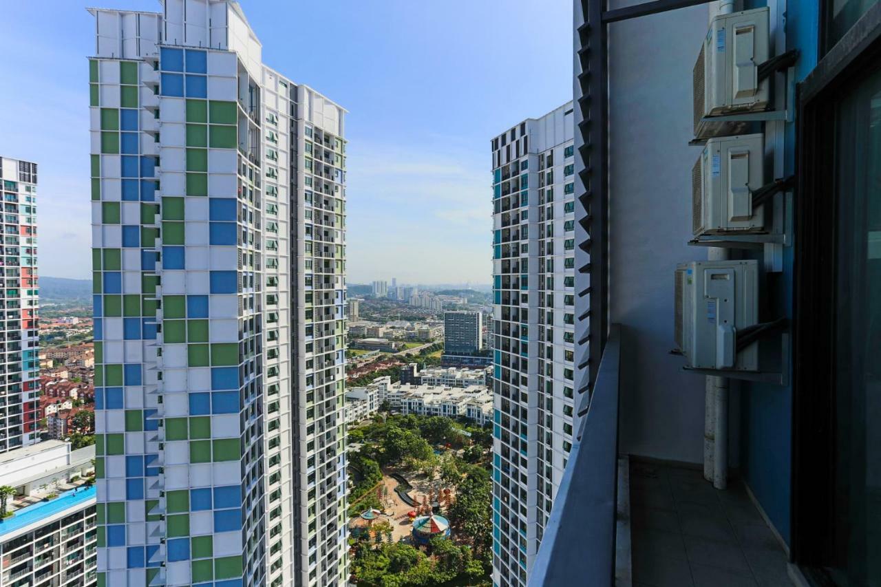 Hostahome Suites At I-City, Central Mall Шах Алам Екстериор снимка
