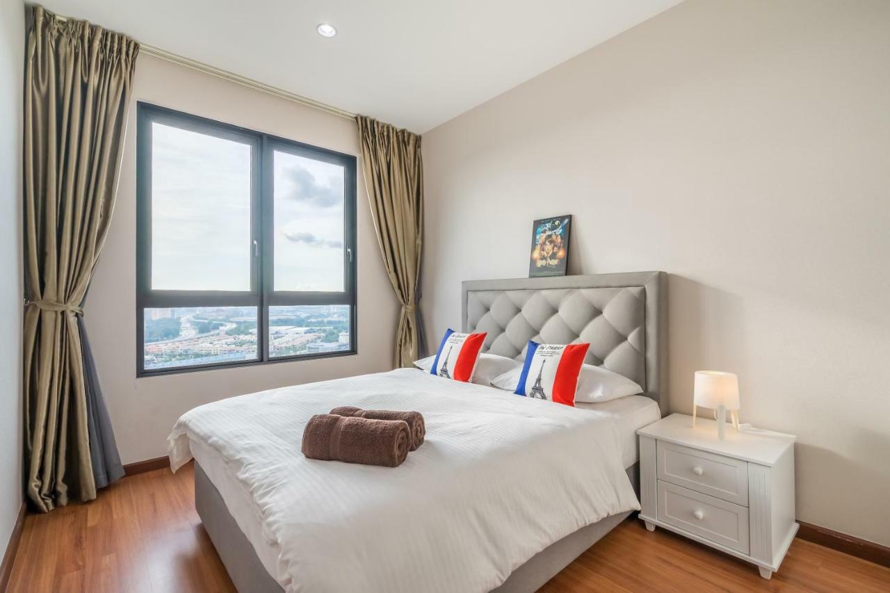 Hostahome Suites At I-City, Central Mall Шах Алам Екстериор снимка